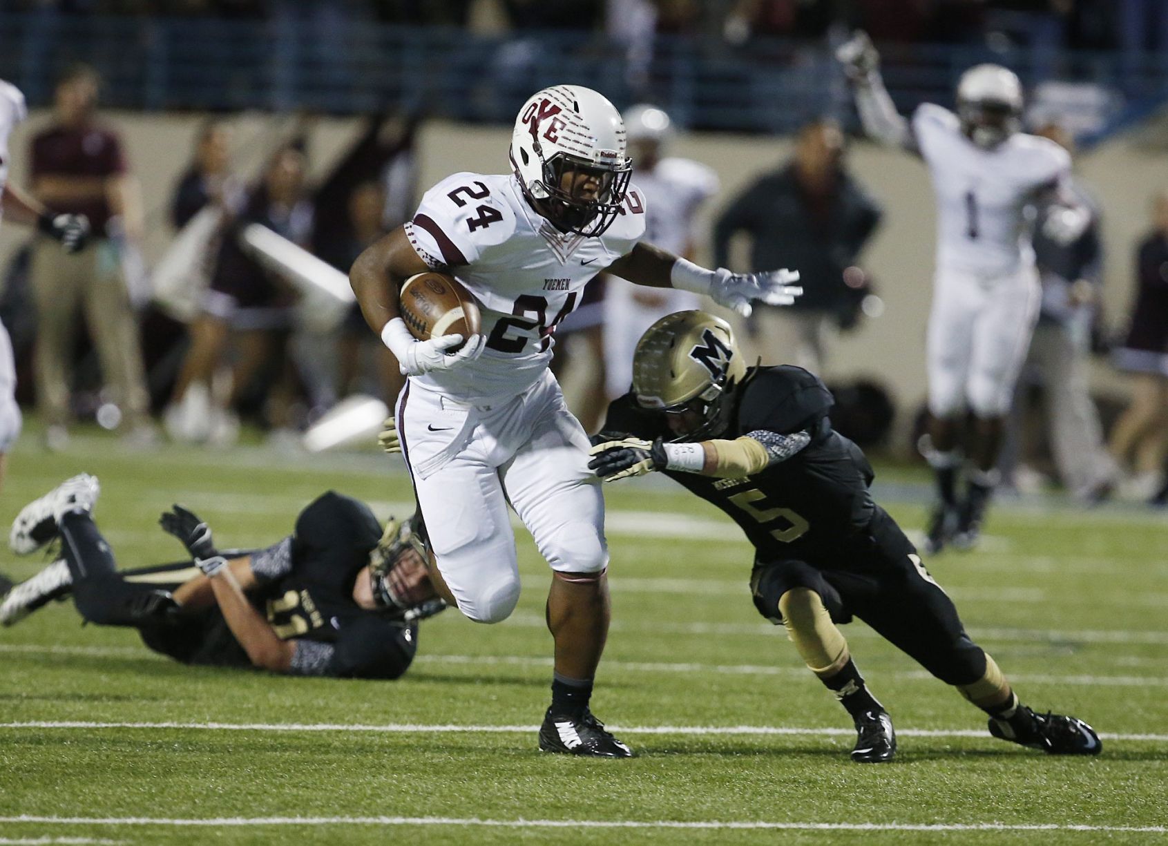 Traion Smith Cameron 3